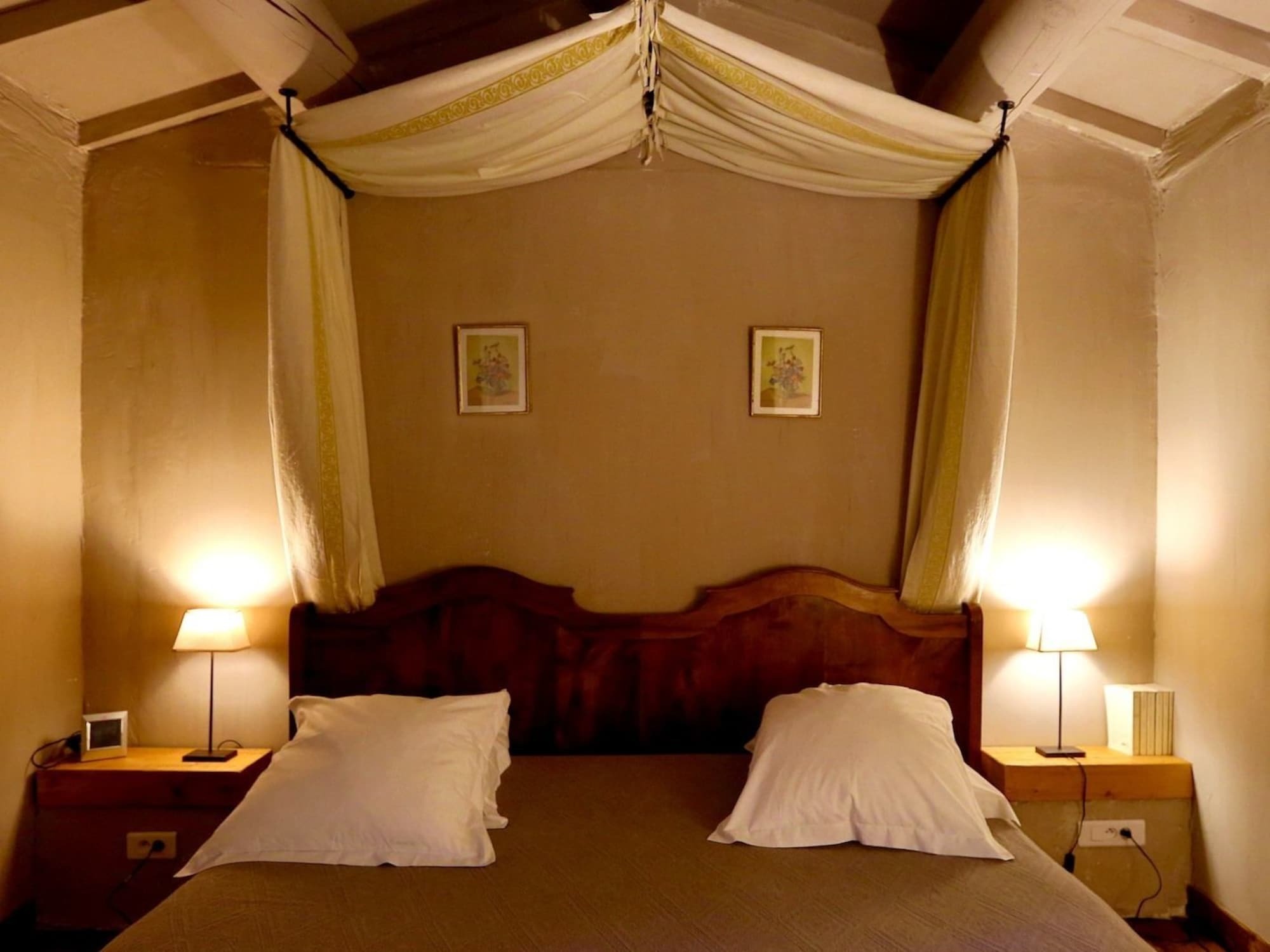 Bed and Breakfast Campagne Baudeloup Л'Іль-сюр-ла-Сорг Екстер'єр фото